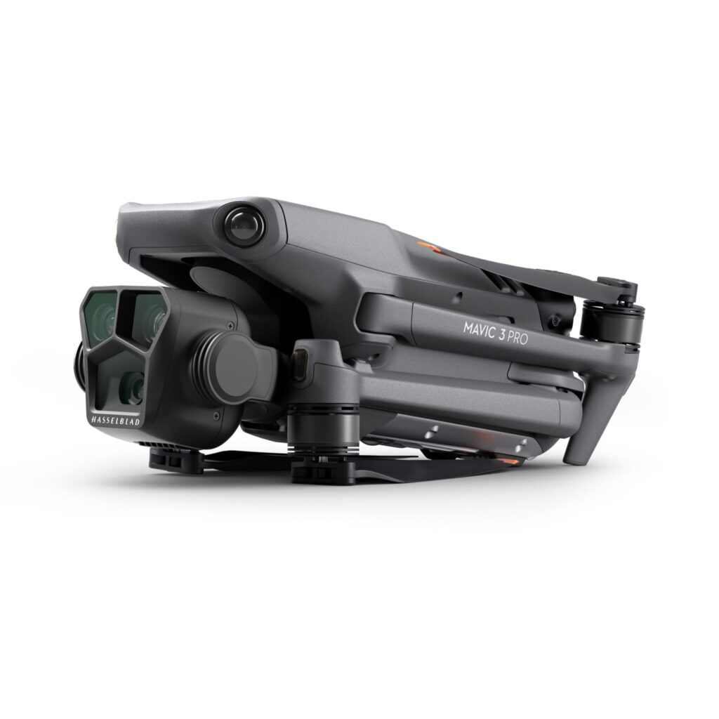 DJI Mavic 3 Pro Fly More Combo (DJI RC Pro) - obrazek 2