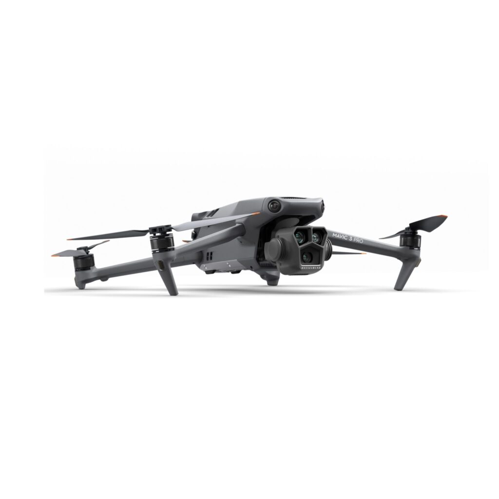 DJI Mavic 3 Pro Fly More Combo (DJI RC Pro) - obrazek 3